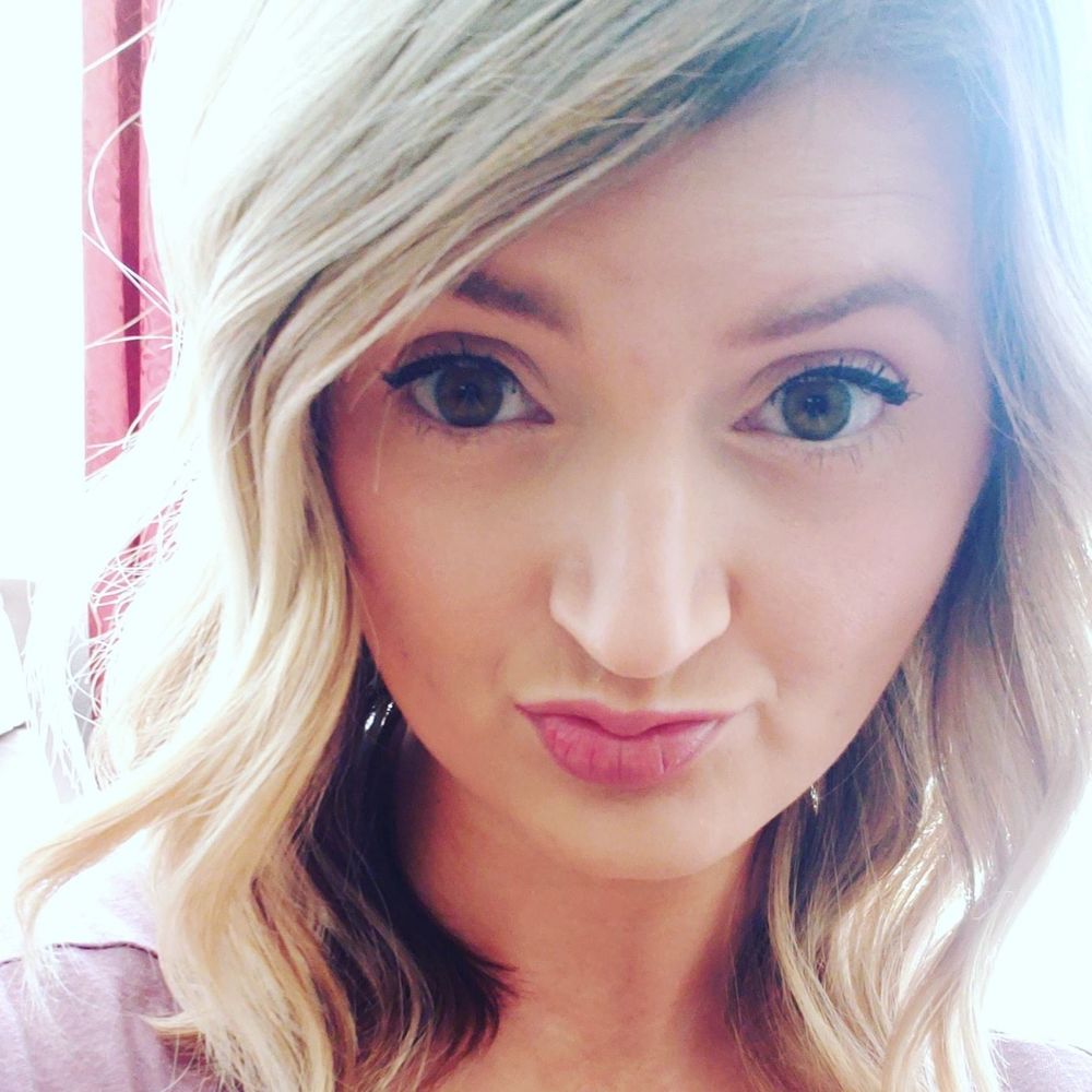 Meet your Posher, Kelli